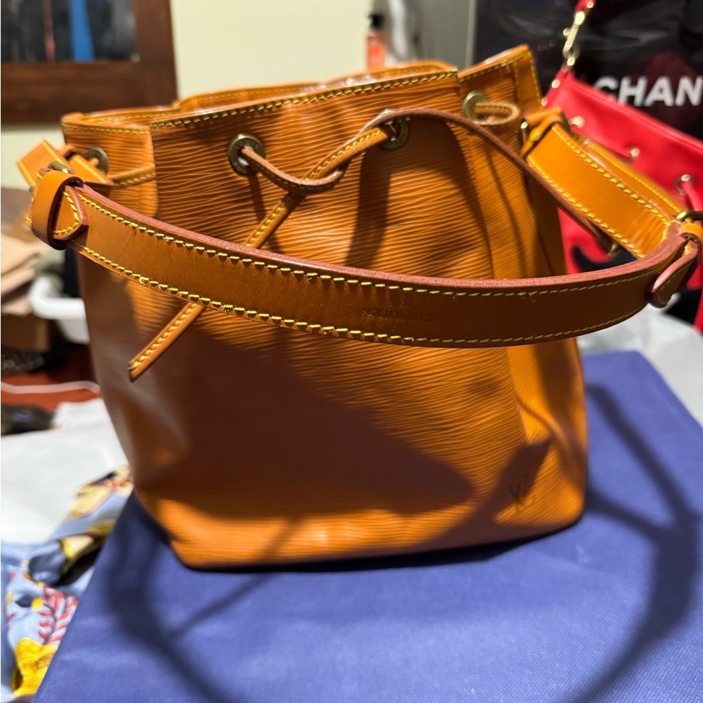 LV petite Noe